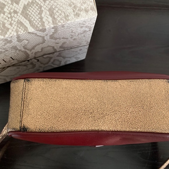 G.I.L.I Got It Love It Maroon Rose Gold Crossbody - Picture 3 of 4